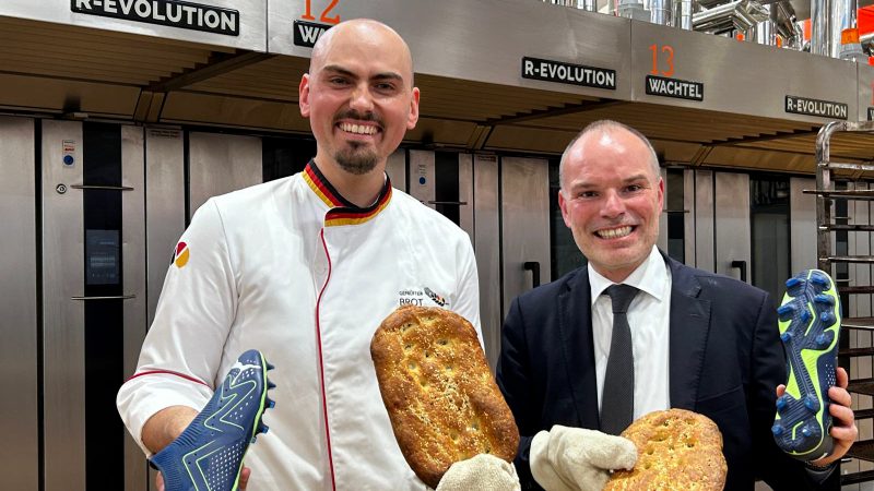 Schuhsohlenbrot zur EM  (Foto: SAT.1 NRW)