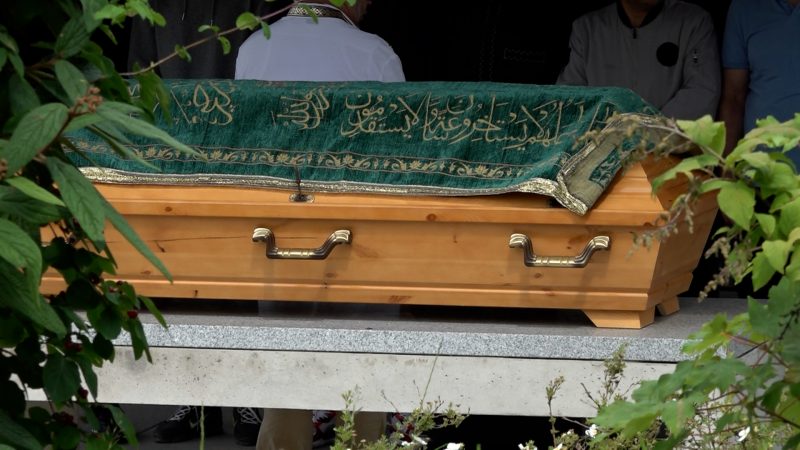 Beerdigung von Amira (Foto: SAT.1 NRW)