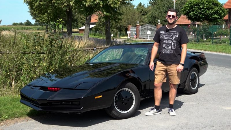 Fan baut Kultauto aus Knight Rider nach (Foto: SAT.1 NRW)