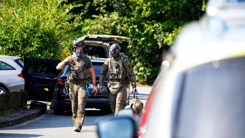 SEK-Einsatz in Leopoldshöhe führt zu Festnahme (Foto: SAT.1 NRW)