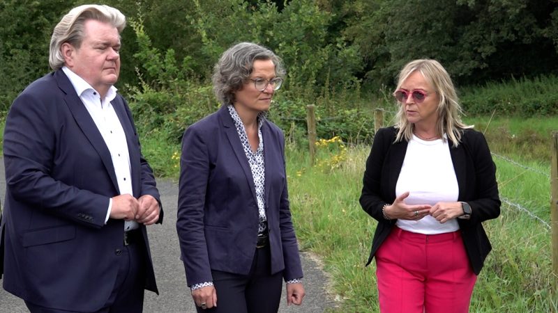 Ministerin Scharrenbach besucht Hochwasser-Baustellen  (Foto: SAT.1 NRW)