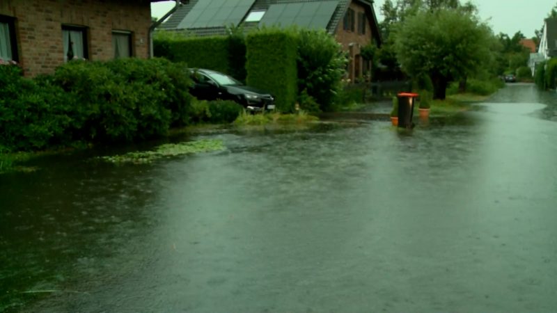 Unwetter rollt über NRW (Foto: SAT.1 NRW)