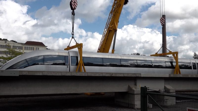 Ein Transrapid geht auf seine letzte Reise (Foto: SAT.1 NRW)