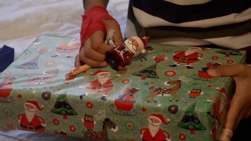 Weihnachtsfreude für schwerkranke Kinder (Foto: SAT.1 NRW)