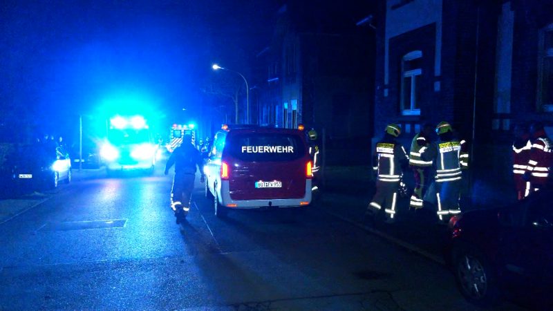 Zehn Menschen aus Bottroper Wohnhaus gerettet (Foto: SAT.1 NRW)