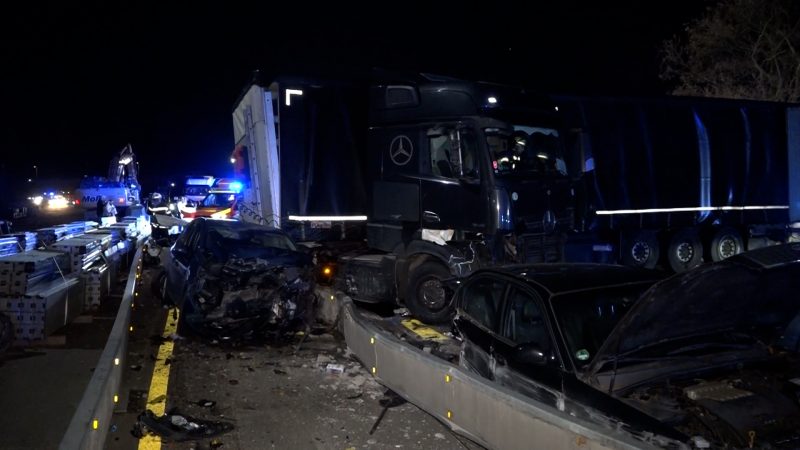 19 Verletzte nach Horror-Fahrt (Foto: SAT.1 NRW)