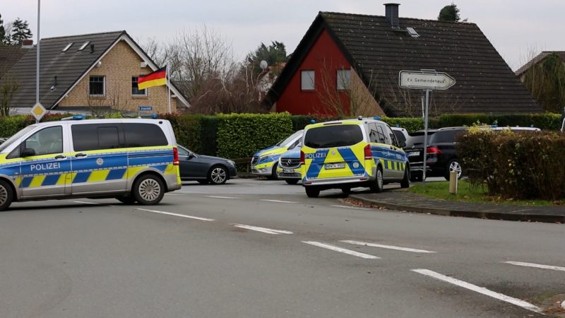 Sanitäter mit Waffe bedroht (Foto: SAT.1 NRW)