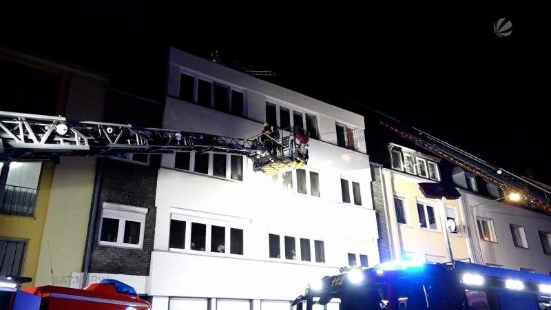 Feuer in Krefeld: (Foto: SAT.1 NRW)