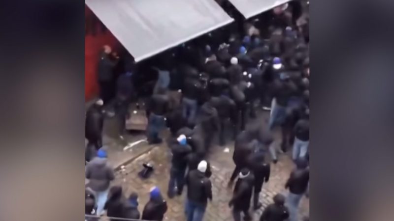 HSV-Anhänger greifen Kölner Fans an (Foto: SAT.1 NRW)