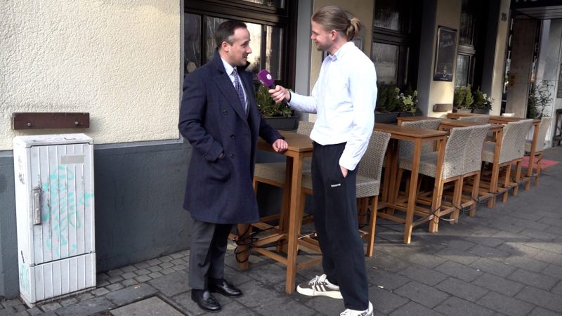 Jogginghose im Alltagstest (Foto: SAT.1 NRW)