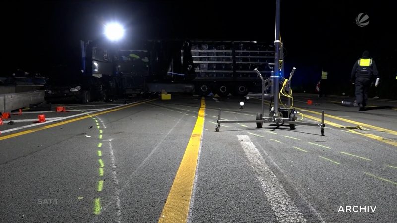 Nach LKW-Chaos Fahrt auf A1 (Foto: SAT.1 NRW)