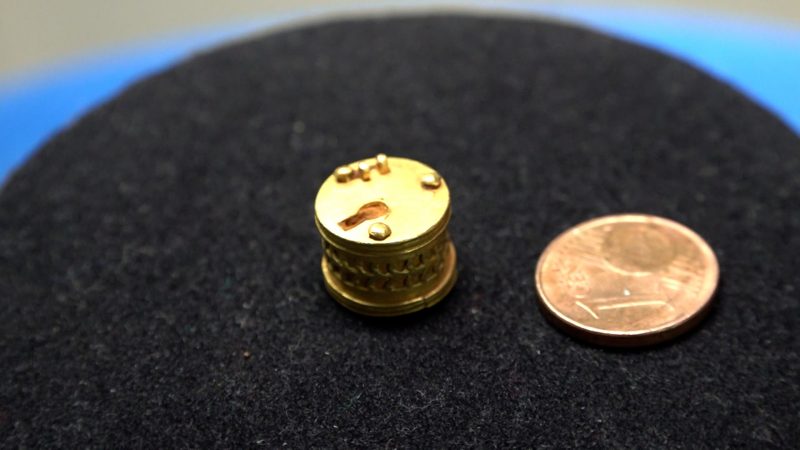 Mini-Goldschloss aus der Römerzeit entdeckt  (Foto: SAT.1 NRW)