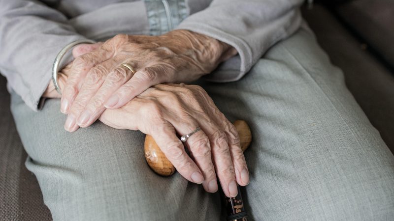 Eigenanteil für Pflegebedürftige steigt dramatisch (Foto: SAT.1 NRW)