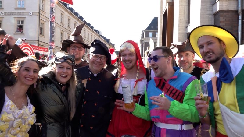 Köln vs. Düsseldorf: Wo wurde Karneval am wildesten gefeiert? (Foto: SAT.1 NRW)